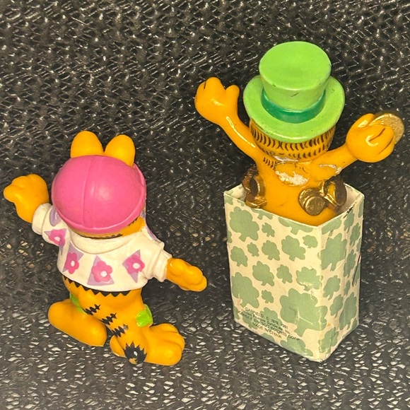 Garfield - Picture 3 of 4